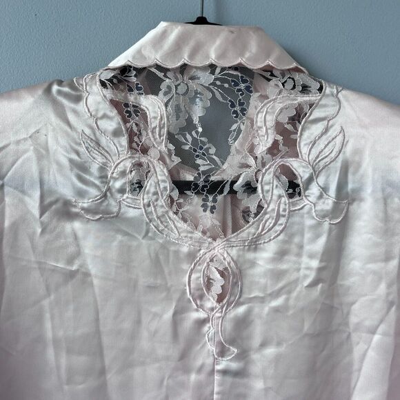 Linda Vintage Pink Satin Lace Cutout Nightshirt Sleepwear LP42612 Womens P/S - Picture 4 of 7
